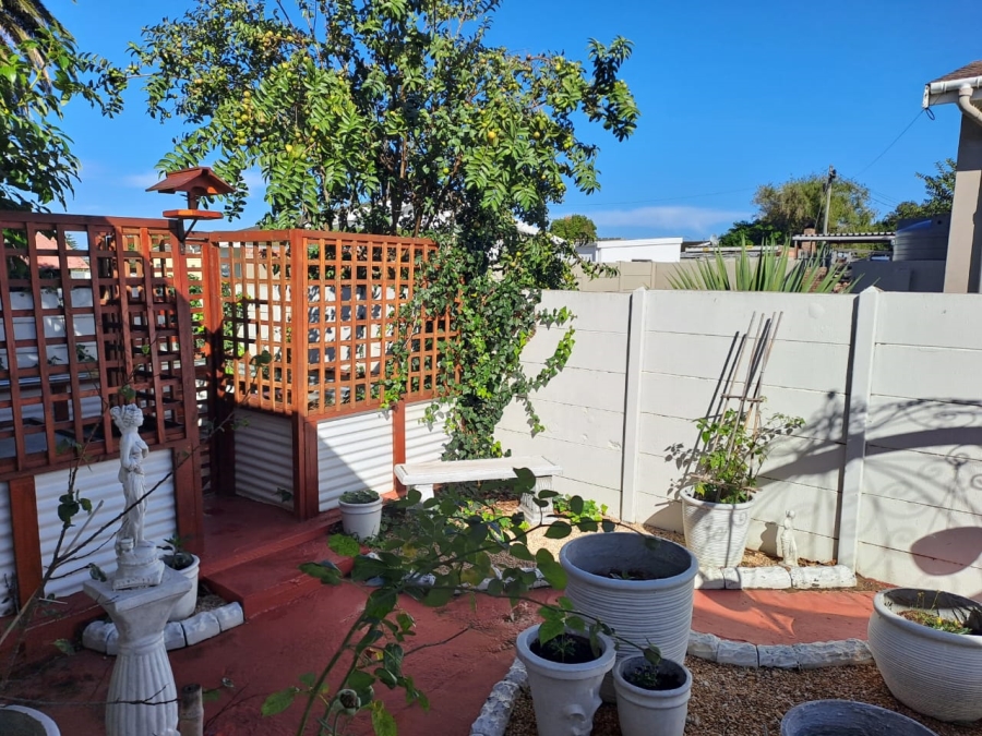 4 Bedroom Property for Sale in Morningside Eastern Cape